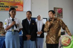 Mahyudin Minta Pemerataan Distribusi Buku Ke Daerah