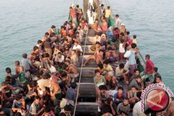 Legislator: cabut Nobel Perdamaian Suu Kyi