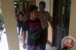 Polisi Tangkap Pelaku Pembunuhan Di Tempat Kejadian