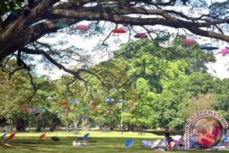 Ratusan Payung Warna-warni Hiasi Kota Bogor