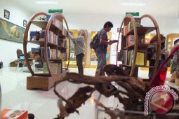 Melongok Museum Tembakau di Jember