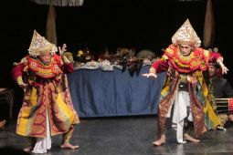 I Made Djimat dan Enrico Maserolli Hadirkan Suasana Magis di Italia