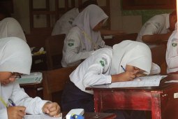 UN SMP Hari Kedua