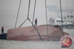 Korban Selamat Kapal Tenggelam Bertambah Dua Orang