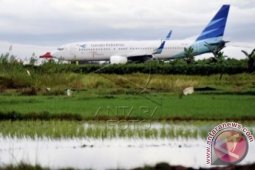 Pesawat Garuda Tergelincir