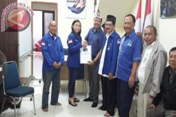 Sukoto-Abror Daftar Cawali Surabaya ke Demokrat