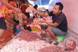 Harga Bawang Merah Turun