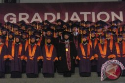Sampoerna Academy Luluskan 1.121 Siswa Berprestasi