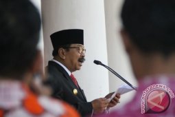 Gubernur Jatim Jabat Anggota Majelis Tinggi Demokrat