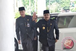 Wagub Batal Tinjau Bandara Bawean Terkendala Cuaca