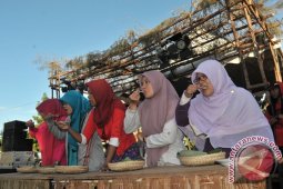 Festival Makan Rujak Pedas