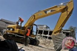 Jambi tempatkan alat berat di jalur mudik