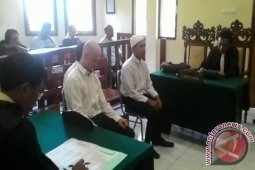 Jaksa Tuntut Warga Australia Empat Tahun Penjara