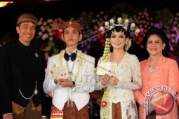 Kisah kasih Gibran dan Selvi