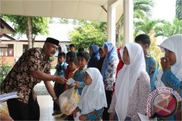 SMAN 2 Tapaktuan Santuni Anak Yatim