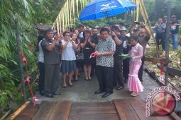 Bupati Minahasa Utara Resmikan Jembatan Kuwil
