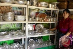 Dekranasda Buleleng Pamerkan Bokor Perak