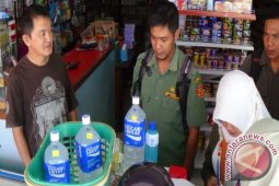Bahan Pangan Tak Laik Jual Beredar di Kayong Utara