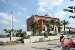 Menyaksikan Kemegahan Masjid Al Birru Bojonegoro