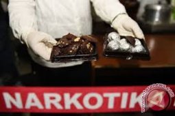 Narkoba dijajakan dalam penganan