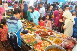 Tanbu Siapkan 100 Tenda Pasar Kue