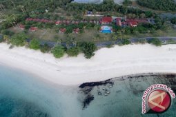 Berebut "Pelangi" di Langit Belitung
