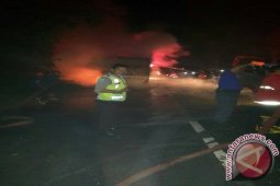 Bus Terbakar di Jalur Gumitir Jember Akibat Korsleting