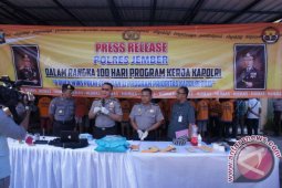 Polres Jember Amankan Tujuh Orang Diduga Preman