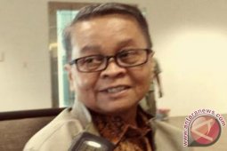 Dosen ITS Ini Ubah Eceng Gondok Jadi Listrik