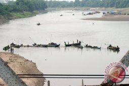 Petani Bojonegoro Manfaatkan Air Bengawan Solo