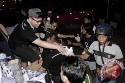 TQ Bagikan 2.015 Paket Sahur di Jalanan