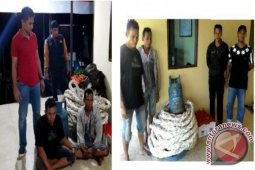 Satpolair Ringkus Empat Pencuri Di Atas Kapal