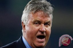 Hiddink Mundur Sebagai Pelatih Belanda