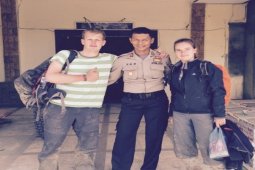 Polres Samosir Temukan Turis Tersesat di Hutan