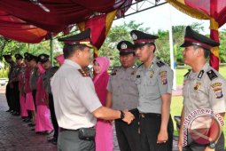 Kapolres Penajam Pimpin Upacara Kenaikan Pangkat
