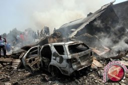 TNI AU Ganti Kerusakan Bangunan Akibat Tertimpa Hercules