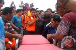 SAR Temukan Nelayan Meninggal di Atas Boat