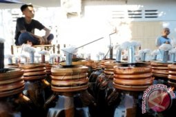 80.000 Liter Minyak Tanah Dibagikan Untuk Tumbilotohe