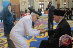 Chairil Dilantik Jadi Penjabat Bupati Kutai Kartanegara