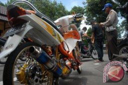 Ratusan Knalpot Racing Dimusnahkan