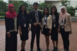 Mahasiswa UI Raih Penghargaan Internasional Di Singapura