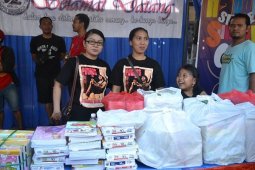 Ormas Oi Buleleng Terus Kumpulkan Buku Tulis