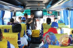 Sekdaprov Jatim Berangkatkan 2.000 Pemudik Gratis
