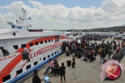 Pospam Pelabuhan Pangkalbalam waspadai calo tiket