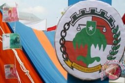 Koperasi seremoni dan mimpi soko guru ekonomi