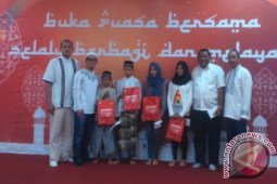 Telkomsel Kalbar Santuni Ratusan Anak Panti Asuhan