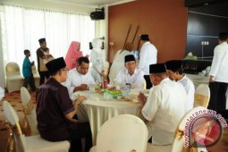 Open House Di Kediaman Bupati Dan Wakil Bupati