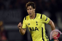 Pemain Tottenham Stambouli Gabung PSG
