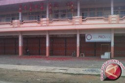 Pertokoan Di Banjarmasin Belum Semua Buka