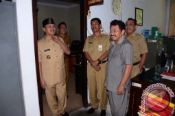 Bupati-Wabup Jember Inspeksi Hari Pertama Masuk Kerja
